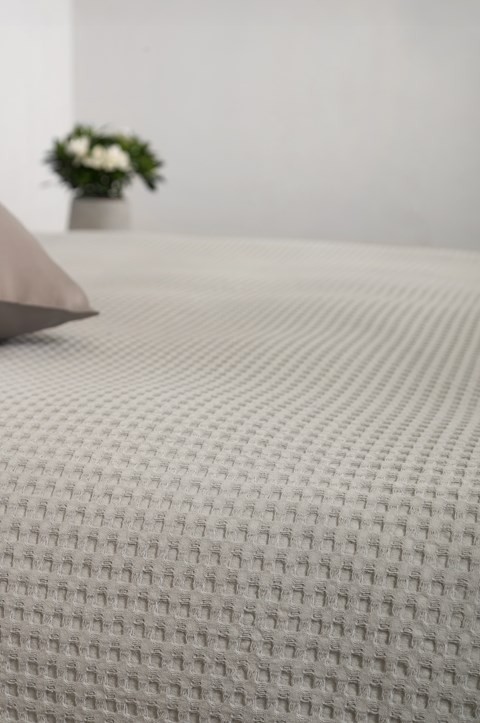 Κουβέρτα ΠΙΚΕ NAF NAF Cotton Waffle Pique Silver Grey